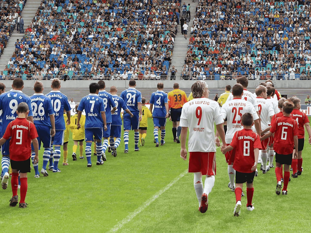 Red Bull Arena Leipzig: Sự Trỗi Dậy Từ Đống Tàn Tích